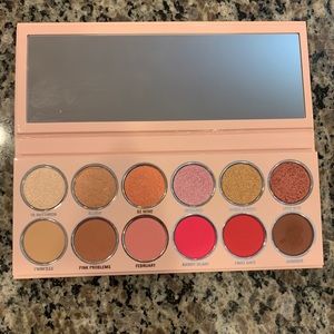 Kylie Cosmetics The Valentines Day Palette